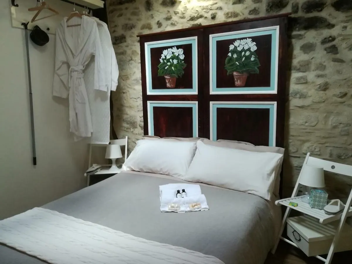 La Casetta Nel Borgo Montalbano Elicona Σπίτι διακοπών